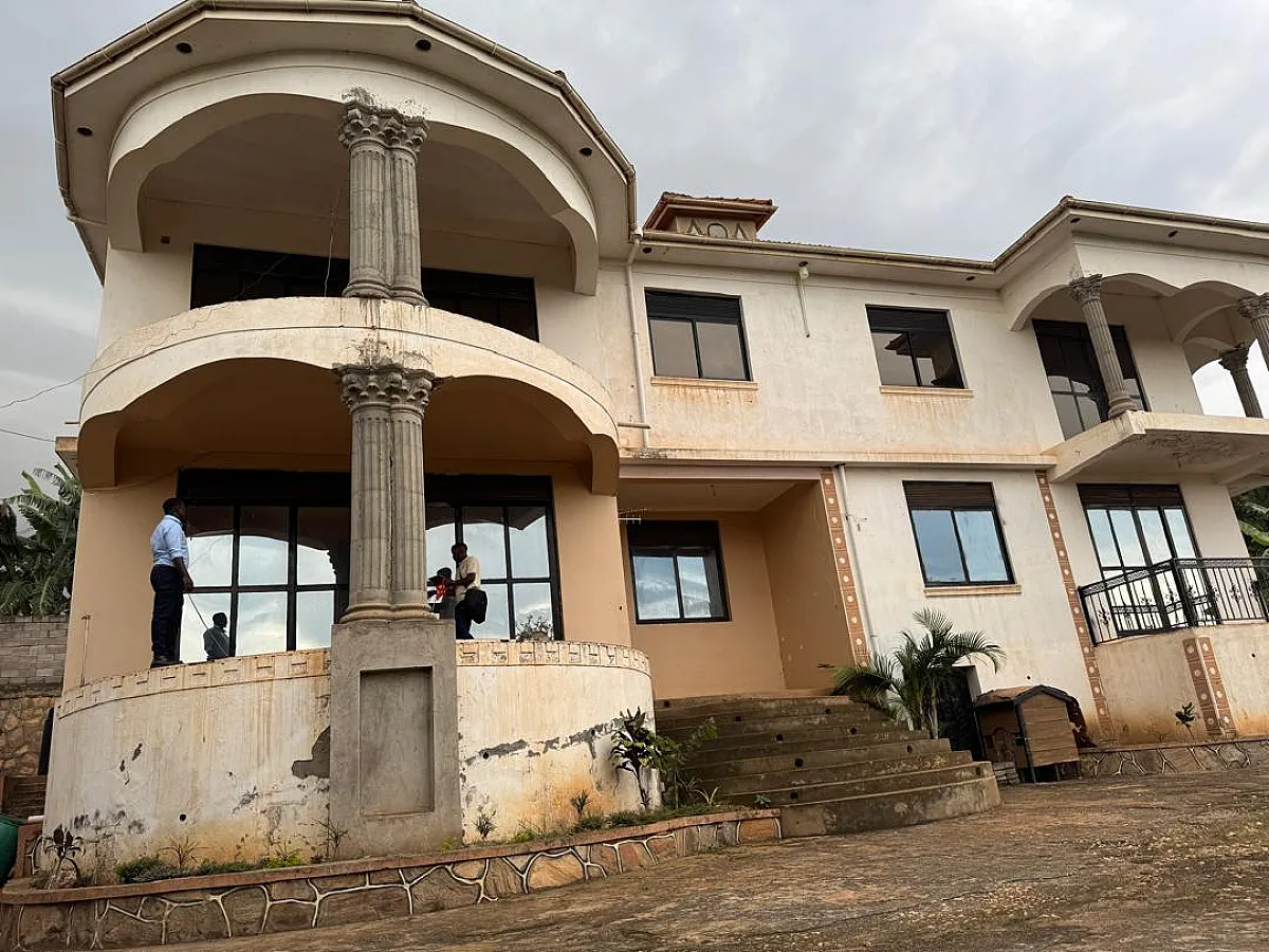 House for sale in  Sonde Misindye Image